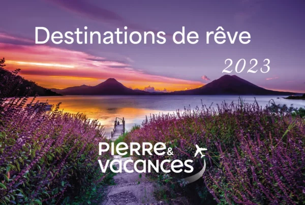 Page de couverture pour la brochure de voyage fictive de Pierre Vacances
